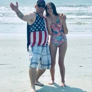 Meet your Posher, Adriana